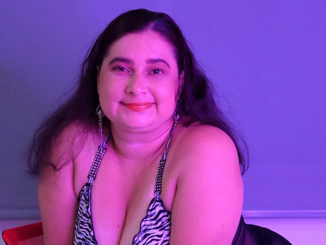 Camgirl PerlaJoness en live webcam amateur