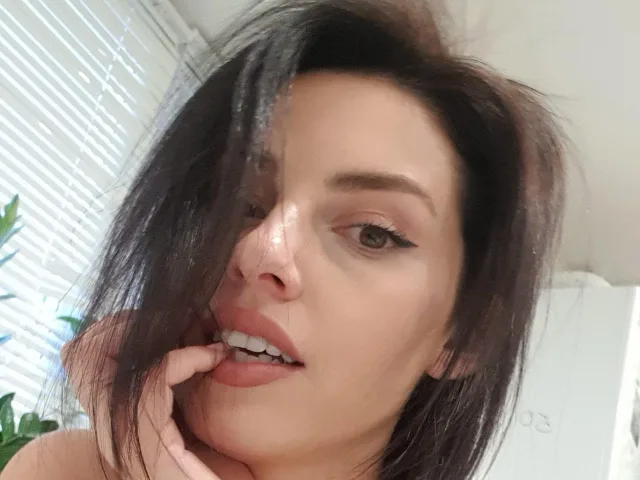 Camgirl AlitaCis en live webcam amateur