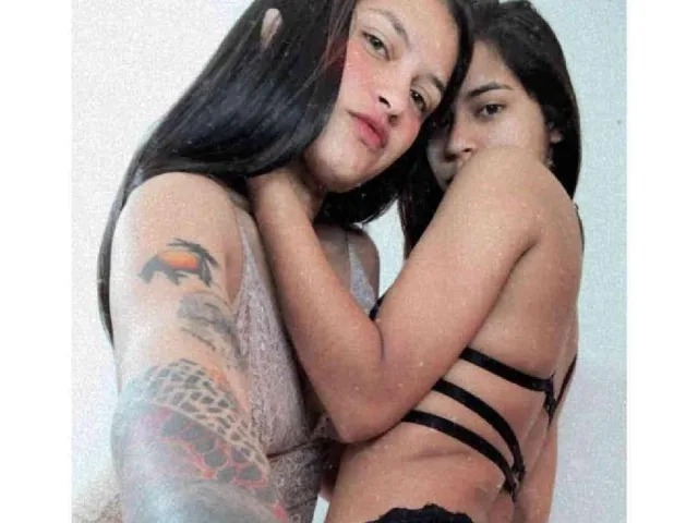 Camgirl CamilaTorresX en live webcam amateur