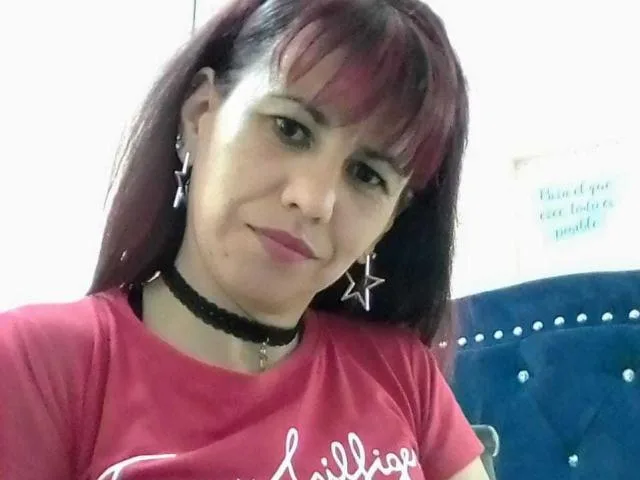 Camgirl SamanthaSpace en live webcam amateur