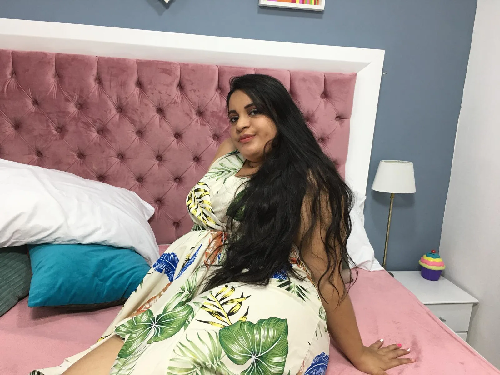 Camgirl CristelBrowns en live webcam amateur sur Mustvideos