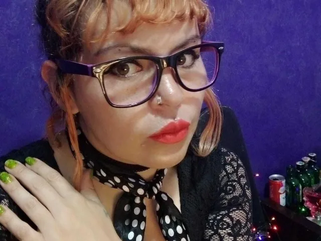 Camgirl CandySexo en live webcam amateur