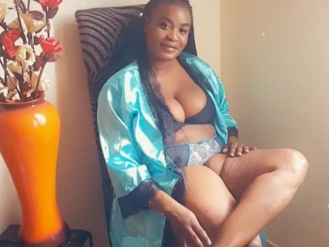 Camgirl SexyBrownyBoobs en live webcam amateur sur Mustvideos