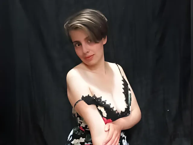 Camgirl SpotsSatin en live webcam amateur