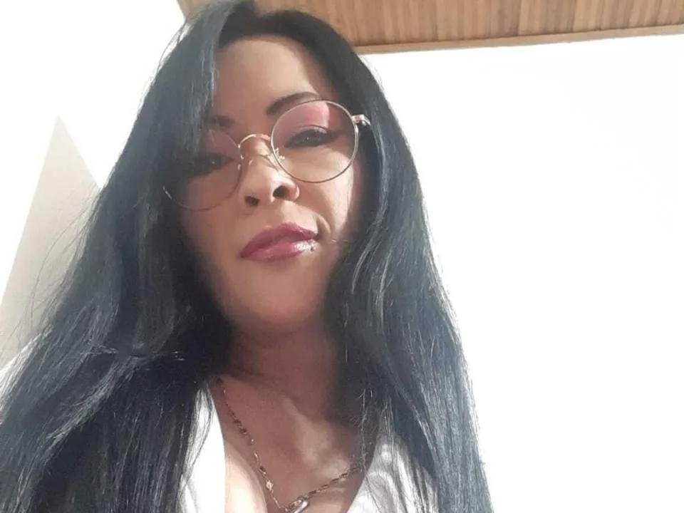 Camgirl ZowyClintos en live webcam amateur