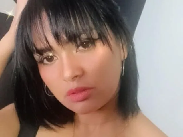 Camgirl BikkyLove en live webcam amateur