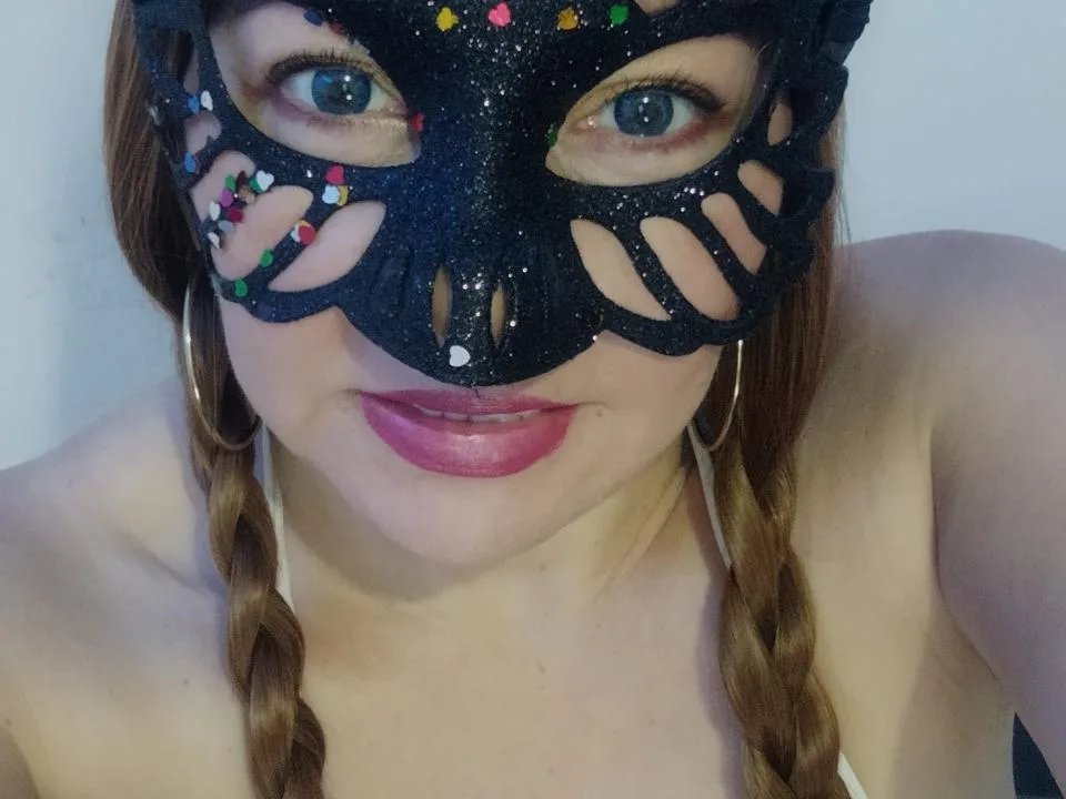 Camgirl ThaliaSquirt en live webcam amateur sur Mustvideos