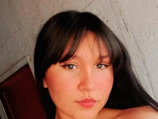 Camgirl BellaHolla en live webcam amateur
