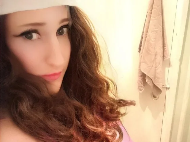 Camgirl Essense en live webcam amateur