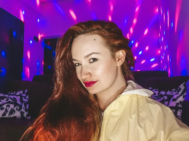 Camgirl MissFrances en live webcam amateur