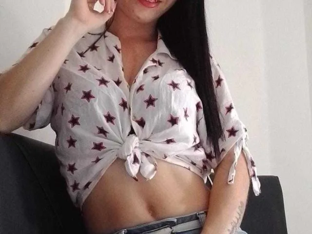 Camgirl DahlamaXX en live webcam amateur