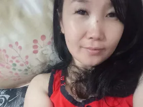 Camgirl BetLu en live webcam amateur