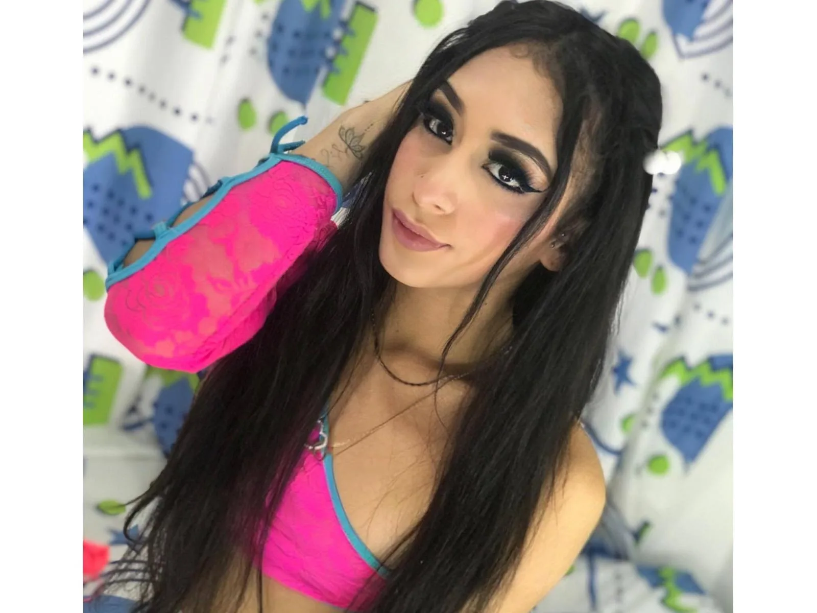 Camgirl WendyEroticSex en live webcam amateur sur Mustvideos