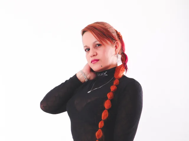 Camgirl GemaLopez en live webcam amateur