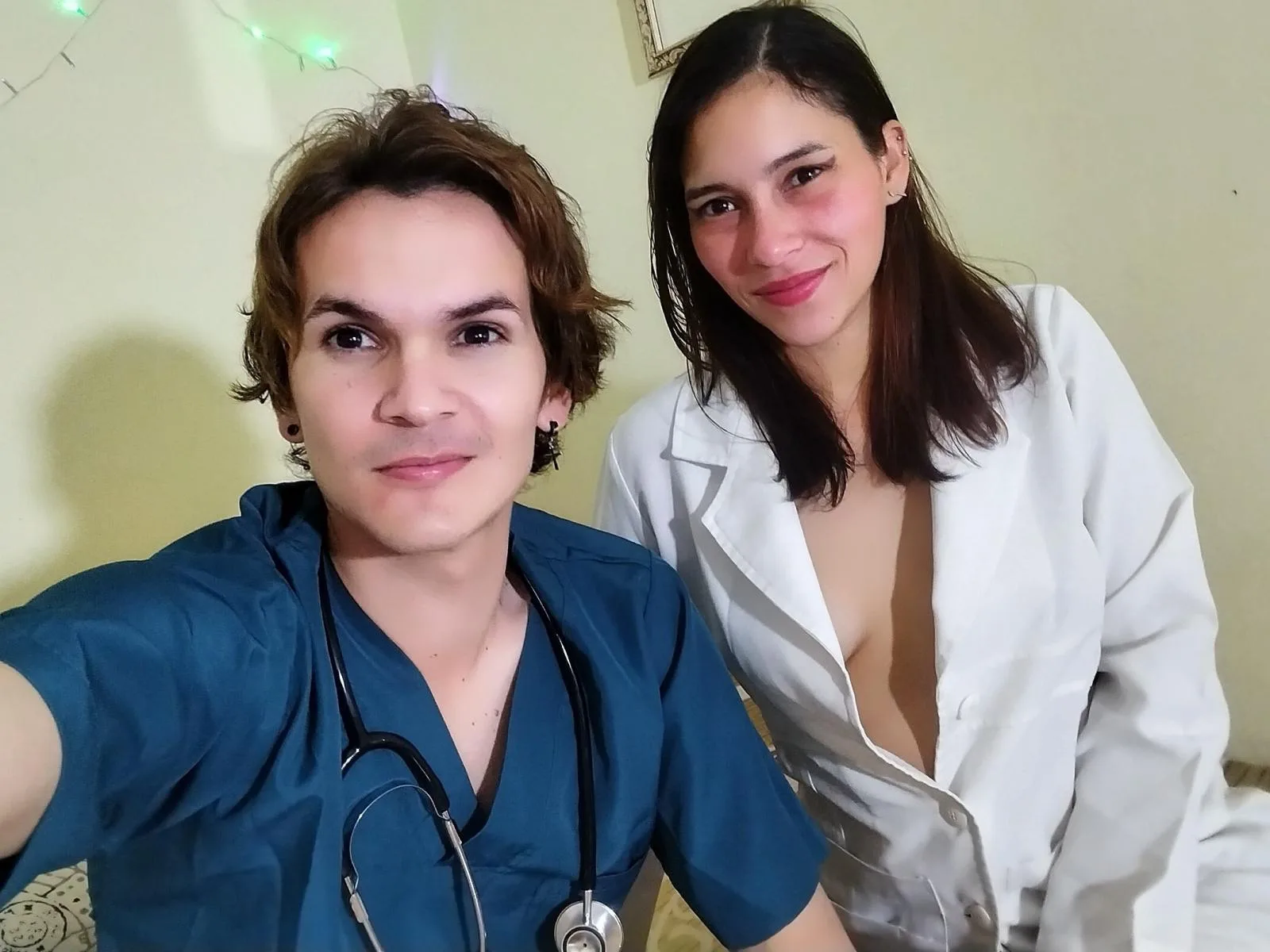 Camgirl RyanYSofia en live webcam amateur