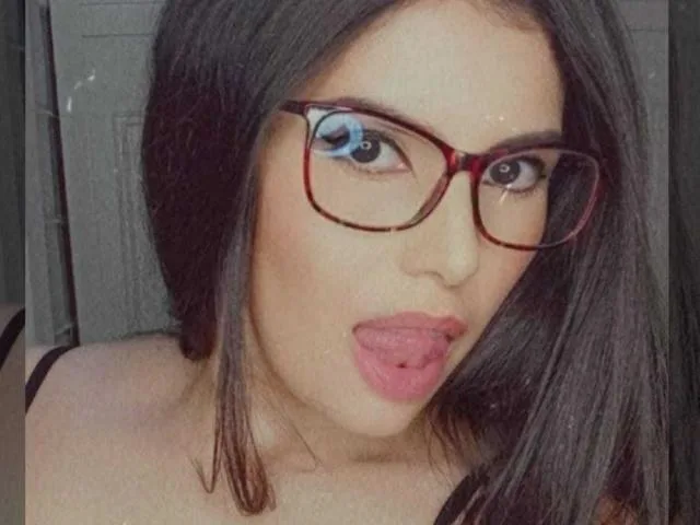 Camgirl SaraSmithXX en live webcam amateur