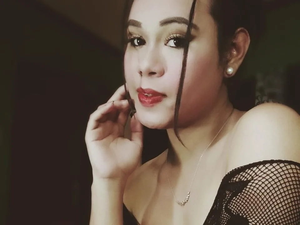Camgirl PrettyDiannara en live webcam amateur sur Mustvideos