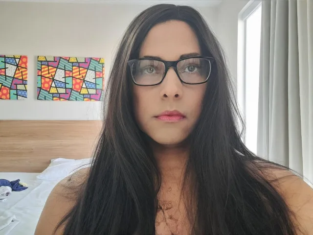 Camgirl SandraZanerri en live webcam amateur
