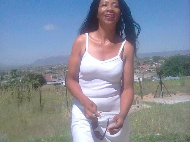 Camgirl KIRAH en live webcam amateur