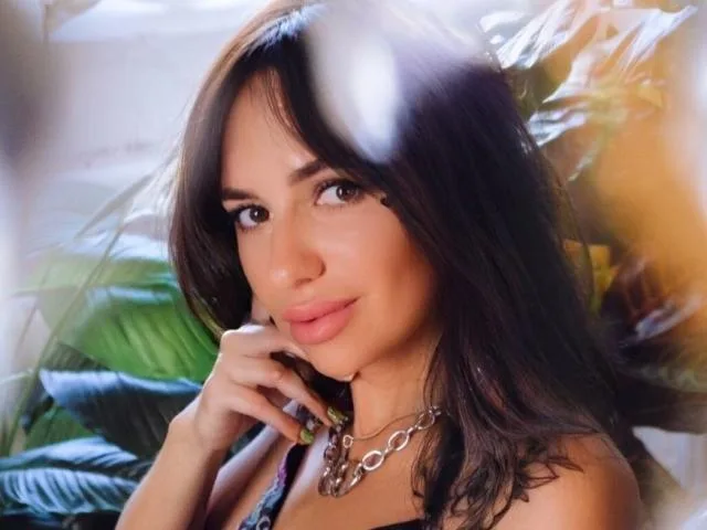 Camgirl CamillaCicely en live webcam amateur