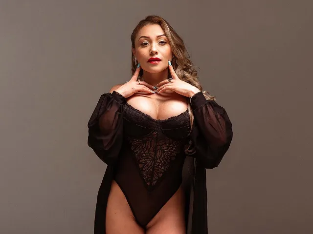 Camgirl HollyMadisonn en live webcam amateur