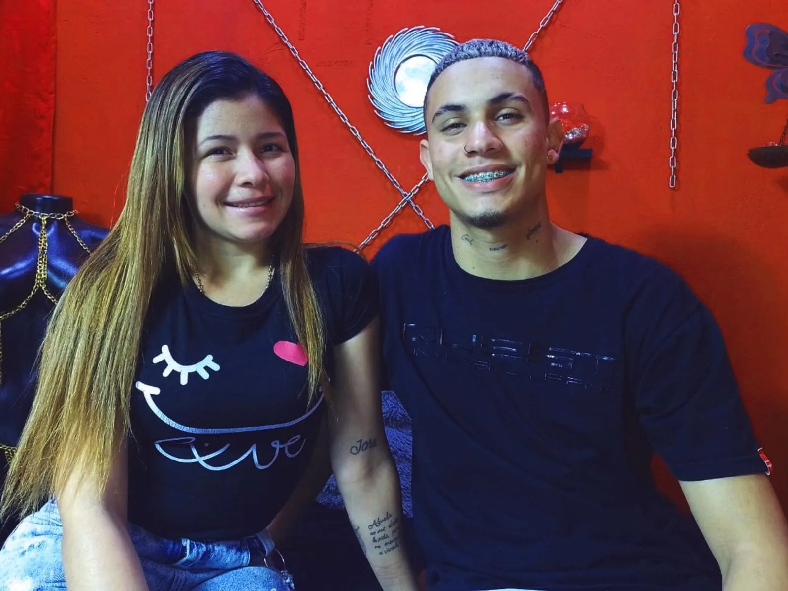 Camgirl EthanAndMegan en live webcam amateur
