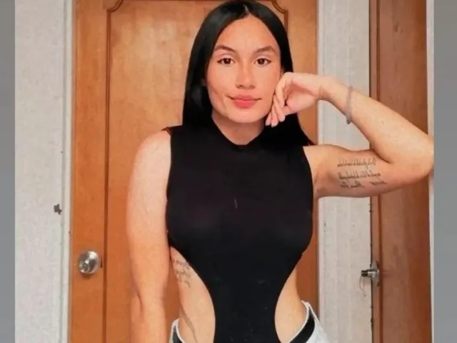 Camgirl AshlyFerria en live webcam amateur