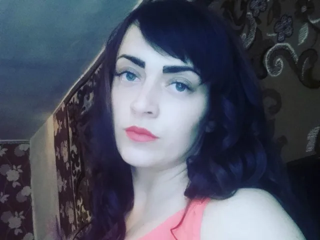 Camgirl ElaineMay en live webcam amateur