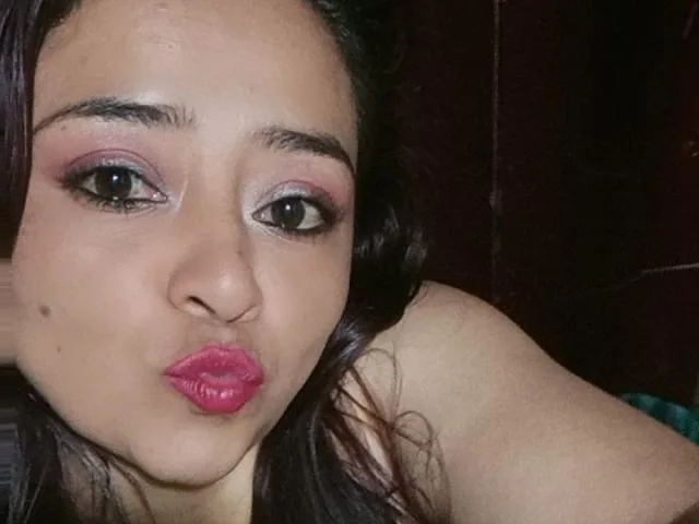 Camgirl TamaraMorgane en live webcam amateur