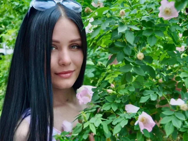 Camgirl LaraXHot en live webcam amateur