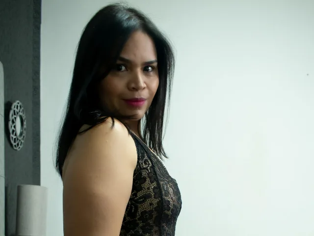 Camgirl AnaDussant en live webcam amateur