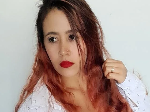 Camgirl AmyHost en live webcam amateur sur Mustvideos