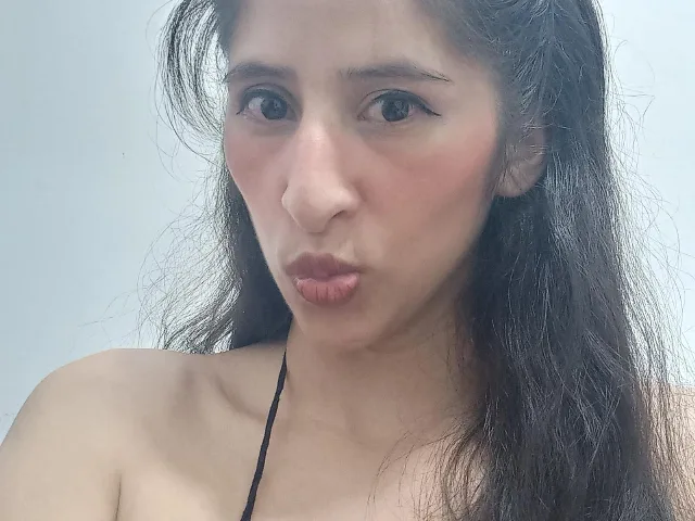 Camgirl AimiLove en live webcam amateur