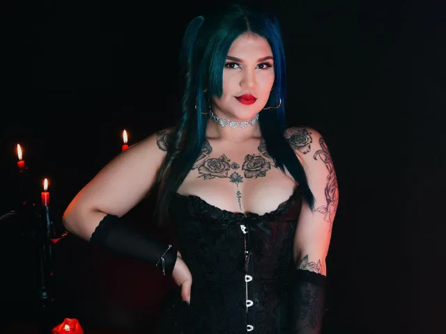 Camgirl LunaCarl en live webcam amateur