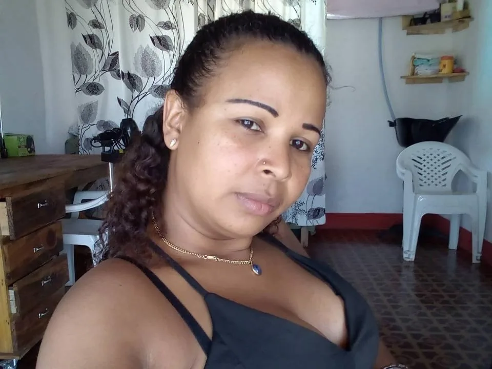 Camgirl Patrisa en live webcam amateur sur Mustvideos