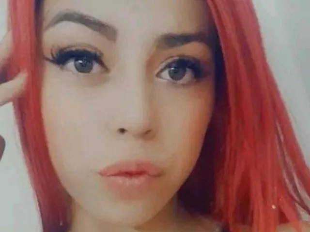 Camgirl SaoryDoolly en live webcam amateur
