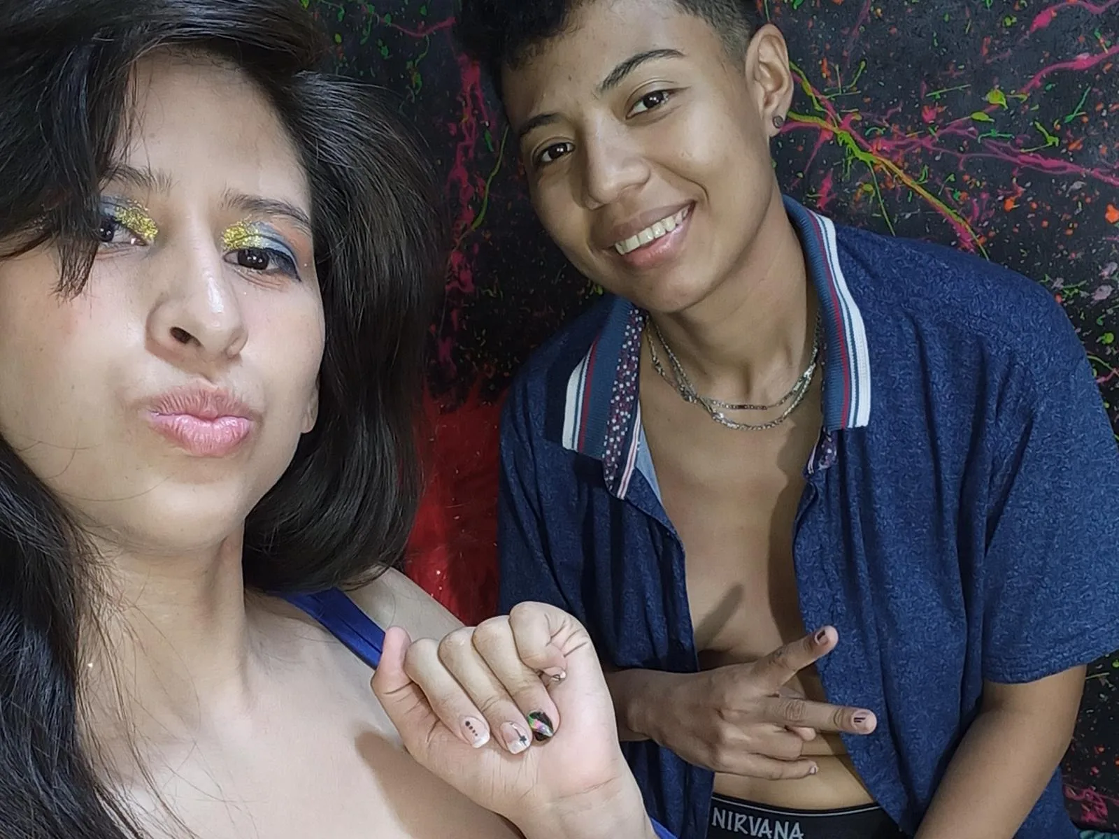 Camgirl AndreeYami en live webcam amateur