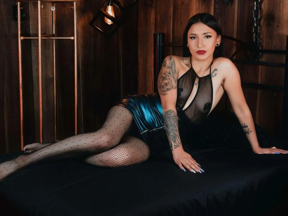 Camgirl MiaFetish en live webcam amateur