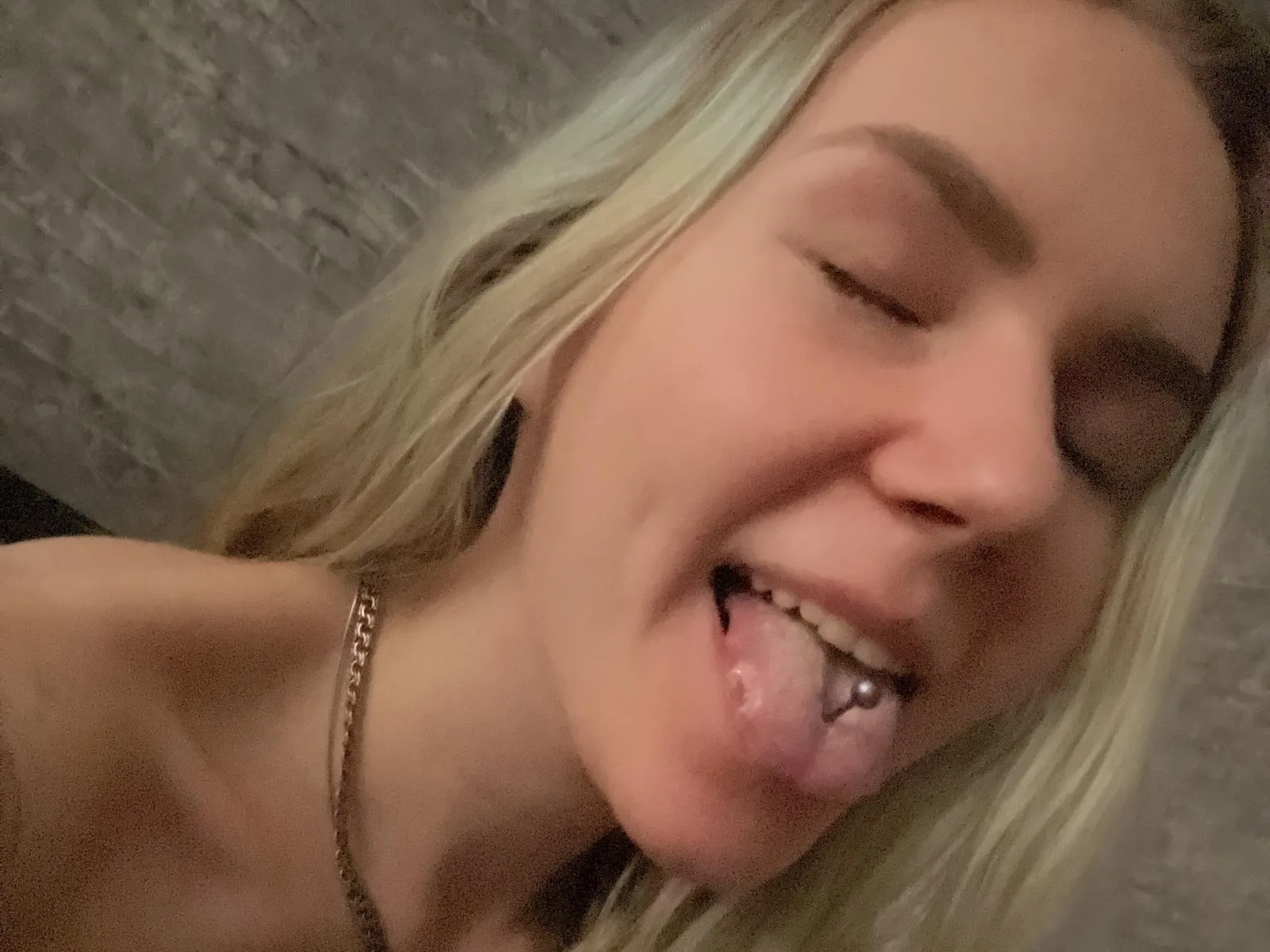 Camgirl CattyCris en live webcam amateur sur Mustvideos