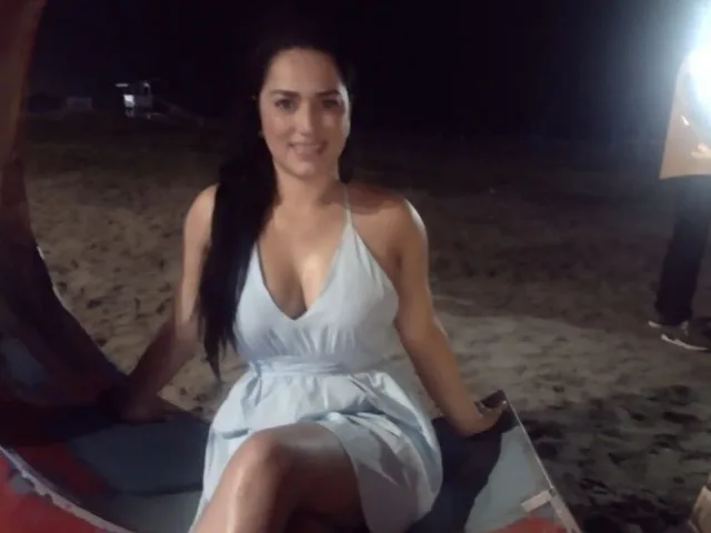 Camgirl ScarletBites en live webcam amateur