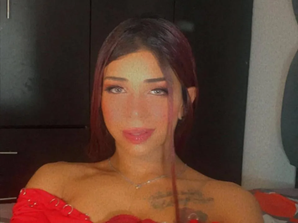 Camgirl HugeCockHungry en live webcam amateur sur Mustvideos