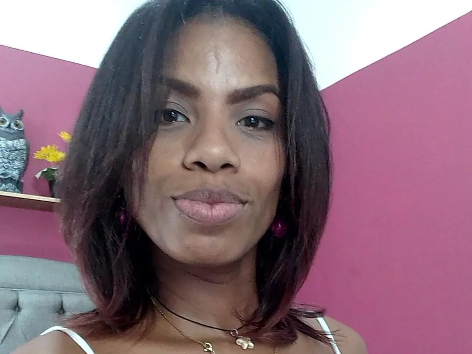 Camgirl SweetGirlHott69 en live webcam amateur sur Mustvideos
