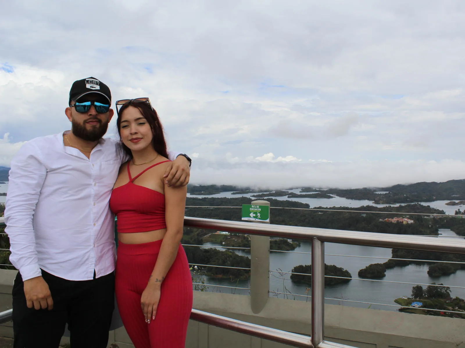 Camgirl JakeAndAnnie en live webcam amateur sur Mustvideos