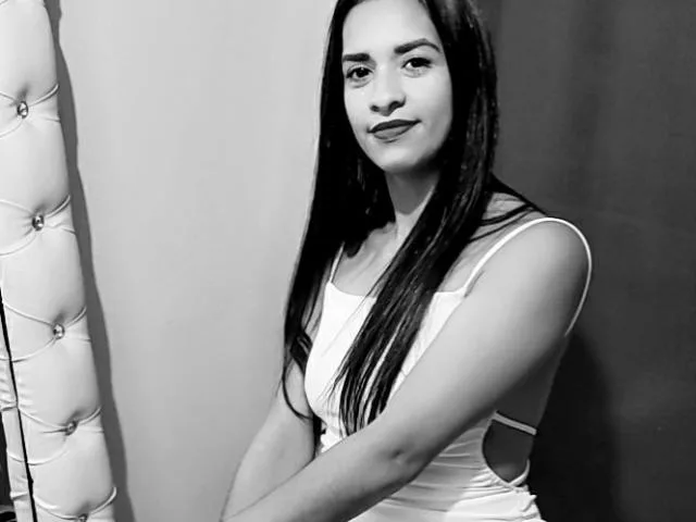 Camgirl DaianaHot en live webcam amateur