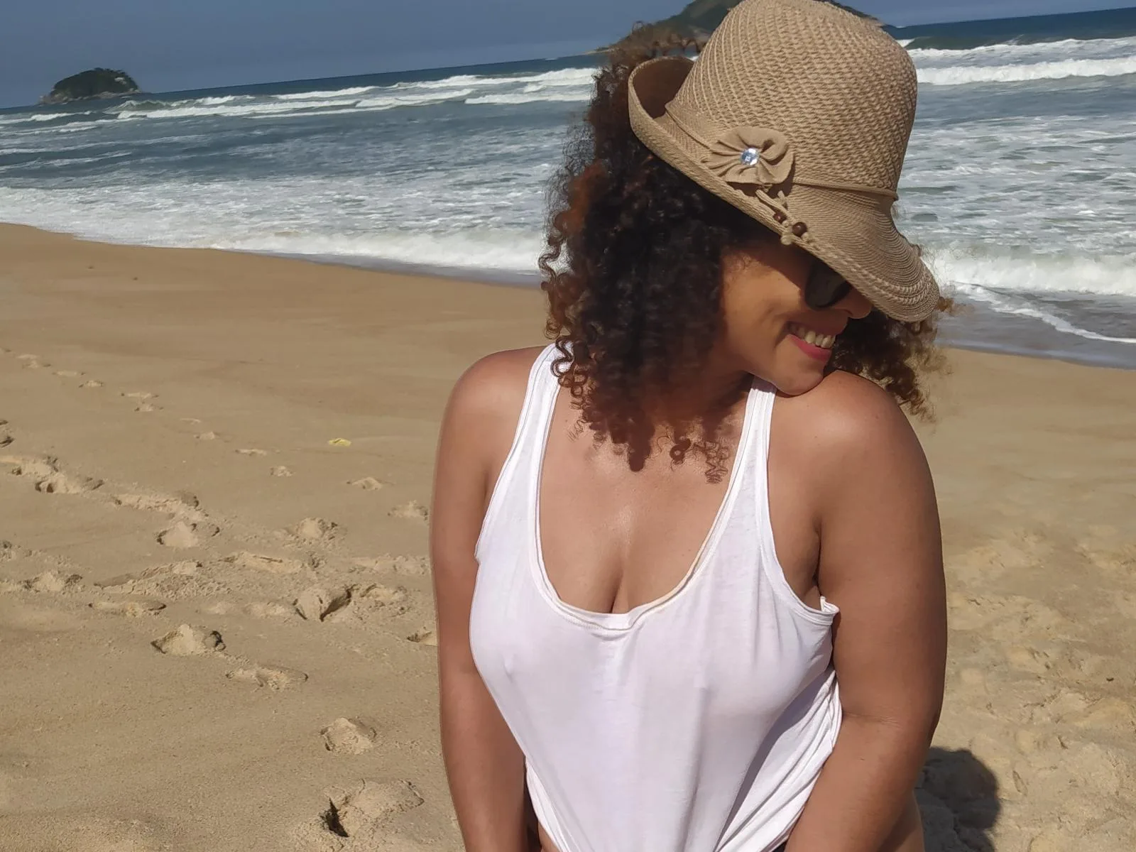 Camgirl VolupMilf en live webcam amateur
