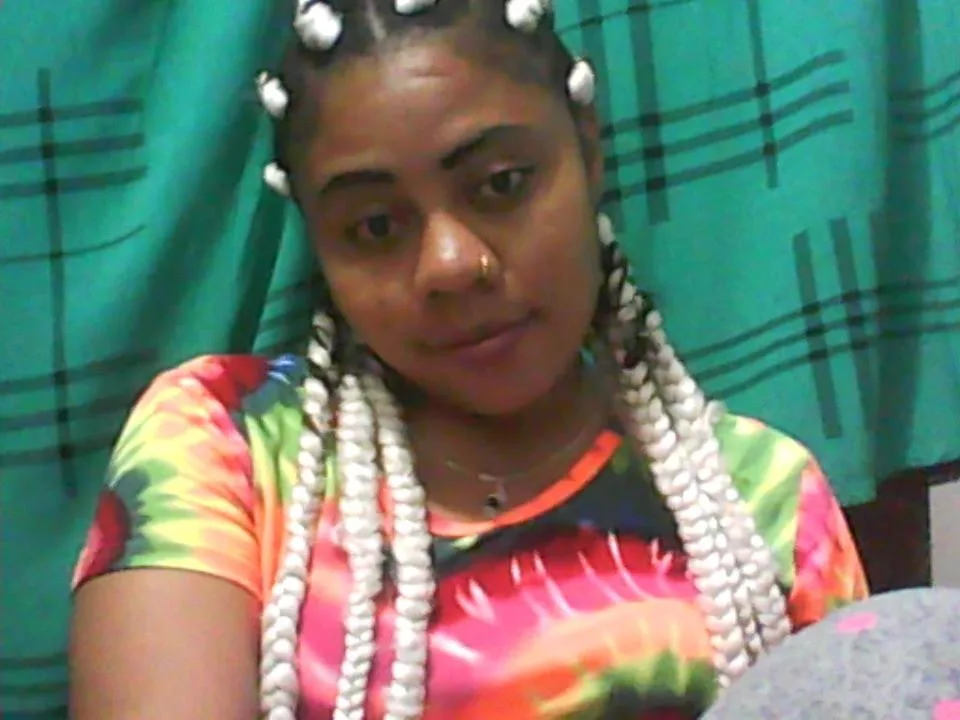 Camgirl EkaHotty en live webcam amateur sur Mustvideos