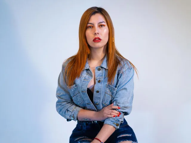 Camgirl AnnyCraffort en live webcam amateur