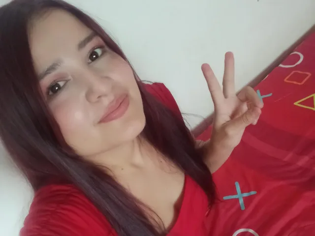 Camgirl MunaiNaughty en live webcam amateur