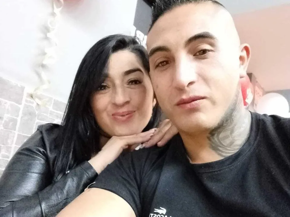 Camgirl KarenAndSamson en live webcam amateur