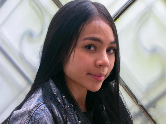 Camgirl TanyaPrings en live webcam amateur